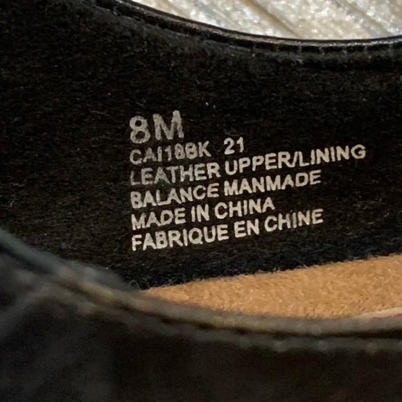 Never Worn Rockport Mary Jane Heels- size 8 - Picture 8 of 8